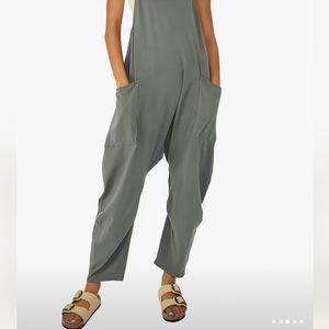 -Solid Loose Casual Jumpsuit, Color: Space Gray (dark). Size Medium.